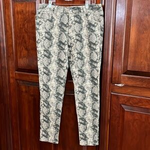 CAbi , snakeskin, design, skinny jeans, size 8